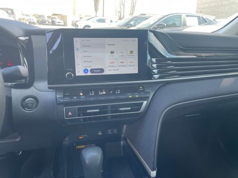 Used 2025 Toyota Camry LE image 17