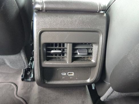 Used 2025 Cadillac XT4 Premium Luxury FWD image 23