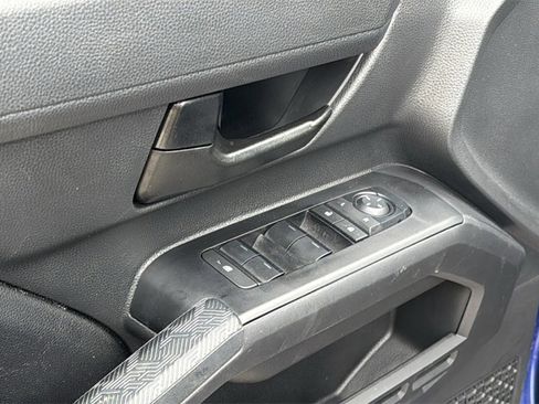 Certified 2025 Toyota Tacoma SR5 image 15