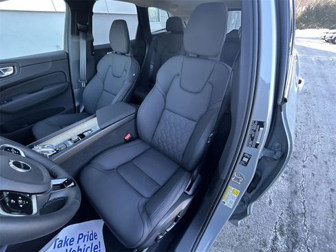 New 2026 Volvo XC60 B5 Plus w/ Climate Package image 15