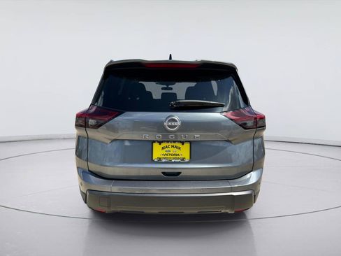 Used 2025 Nissan Rogue S FWD image 4