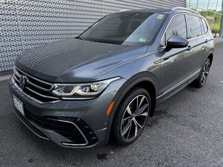 Used 2024 Volkswagen Tiguan SEL R-Line image 1