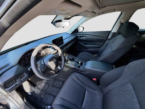 Used 2024 Honda Accord EX image 19