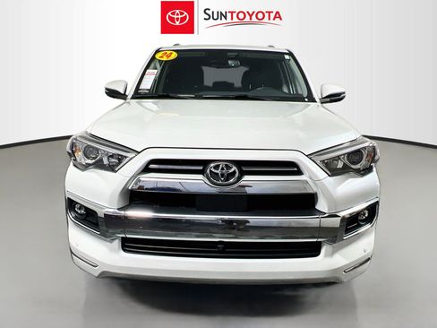 Used 2024 Toyota 4Runner Limited RWD image 10