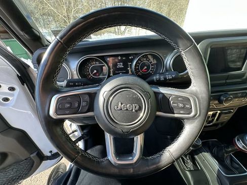 Used 2021 Jeep Wrangler Unlimited Sahara w/ LED Lighting Group AWD/4WD image 13