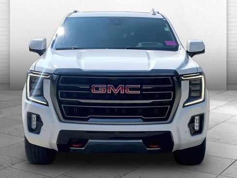 Used 2023 GMC Yukon XL AT4 AWD/4WD image 2