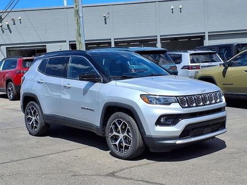 Used 2024 Jeep Compass Limited AWD/4WD image 1