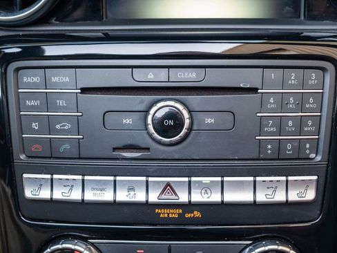 Used 2017 Mercedes-Benz SLC 300 image 16