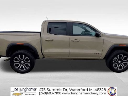 Certified 2023 GMC Canyon AT4 w/ AT4 Premium Package AWD/4WD image 10