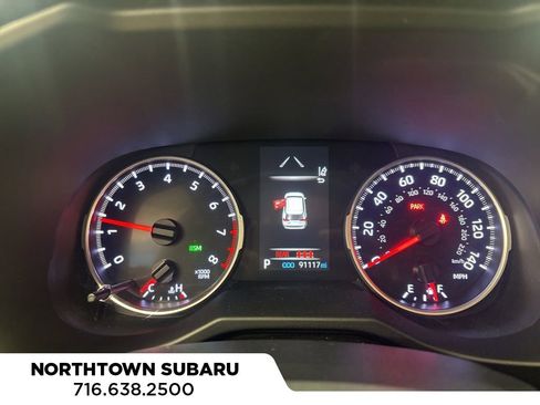 Used 2020 Toyota RAV4 XLE w/ Carpet Mat Package image 9