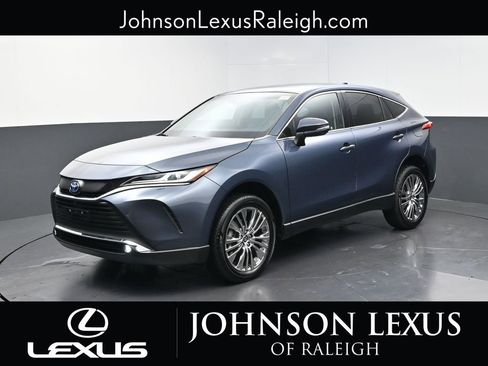 Used 2024 Toyota Venza Limited AWD/4WD image 1