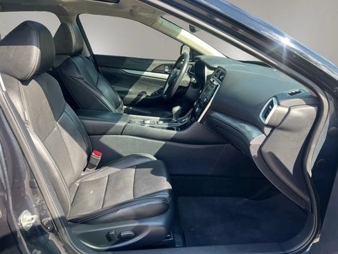 Used 2017 Nissan Maxima 3.5 SL FWD image 31