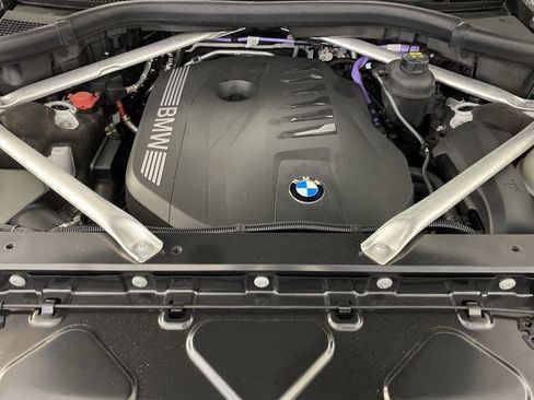 Used 2023 BMW X7 xDrive40i w/ Premium Package image 37