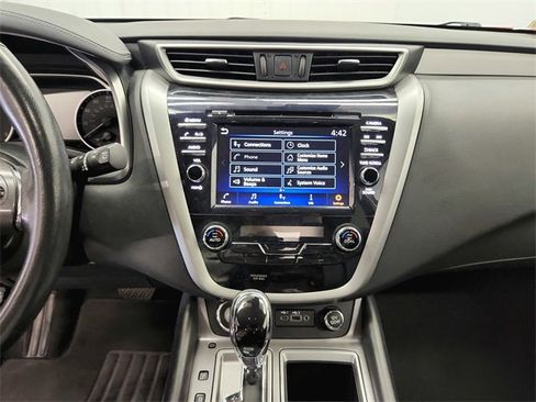 Used 2022 Nissan Murano SV image 23