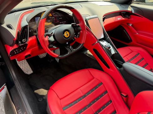 Used 2024 Ferrari Roma RWD image 19