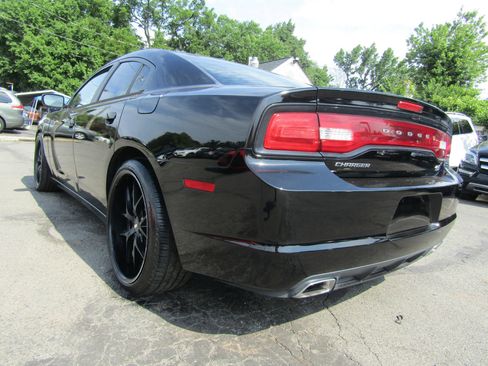 Used 2014 Dodge Charger R/T RWD image 5
