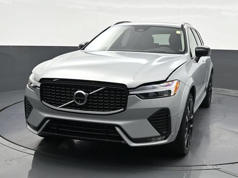 Used 2024 Volvo XC60 B5 Ultimate AWD/4WD image 9