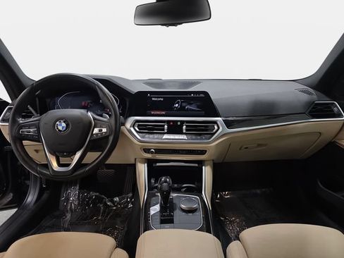 Used 2019 BMW 330i xDrive Sedan w/ Convenience Package AWD/4WD image 10