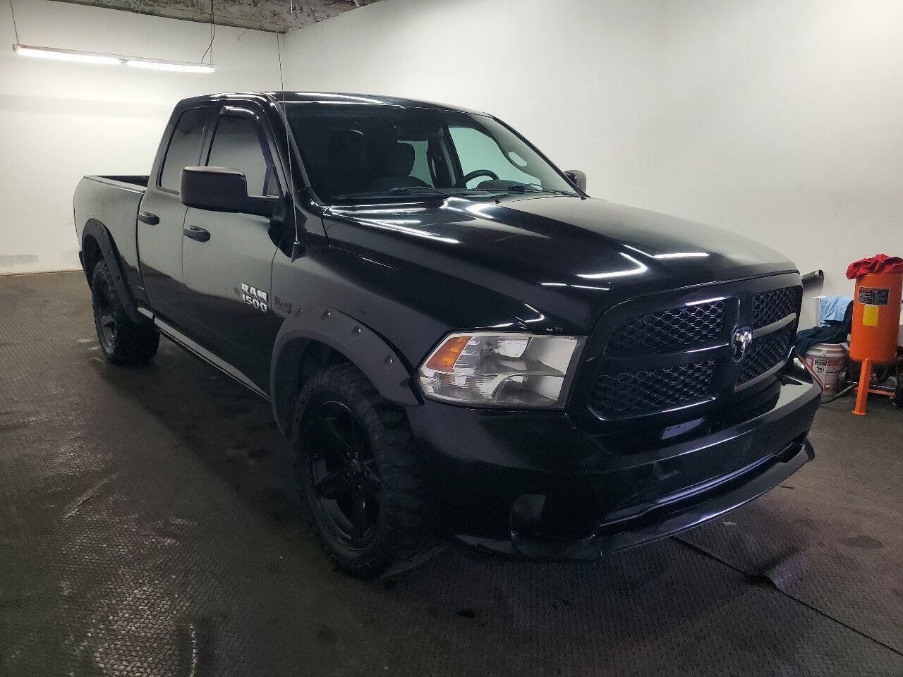 Used 2014 RAM 1500 Express AWD/4WD image 3
