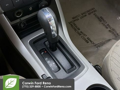 Used 2010 Ford Focus SE image 15