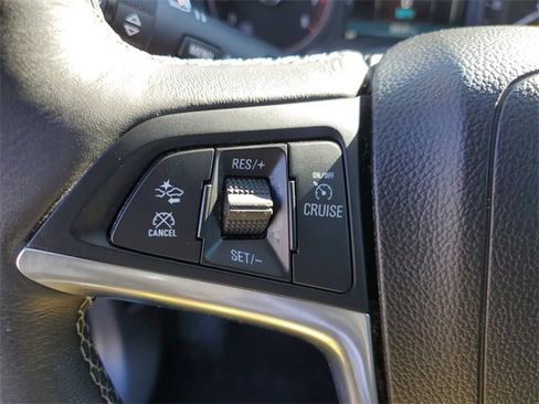 Used 2018 Buick Encore Premium image 21