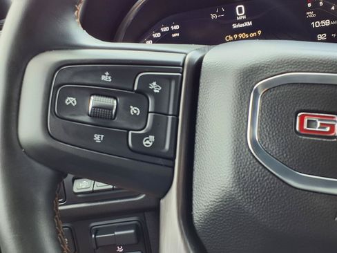 Used 2024 GMC Yukon XL AT4 w/ Technology Package AWD/4WD image 18