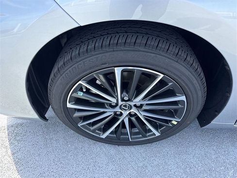 New 2025 Lexus ES 350 w/ Premium Package image 10