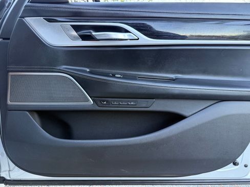 Used 2019 BMW 750i xDrive w/ Executive Package image 46