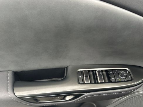 Used 2024 Lexus RZ 300e Premium image 8