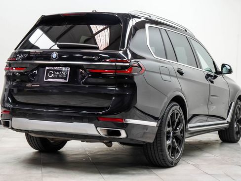 Used 2025 BMW X7 xDrive40i AWD/4WD image 12