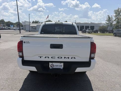 Used 2020 Toyota Tacoma SR w/ SR Convenience Package RWD image 6