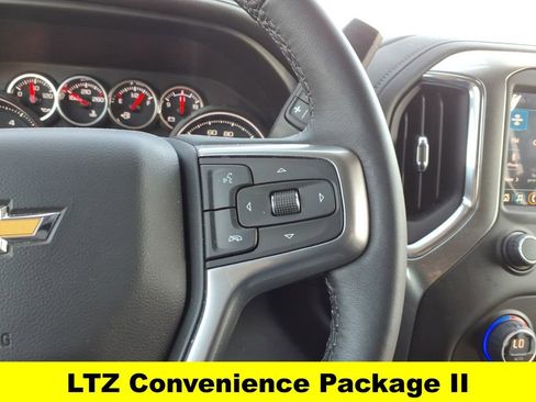 Used 2022 Chevrolet Silverado 2500 LTZ w/ LTZ Convenience Package AWD/4WD image 15
