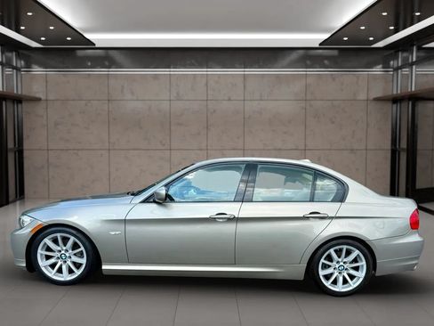 Used 2009 BMW 328i Sedan RWD image 4
