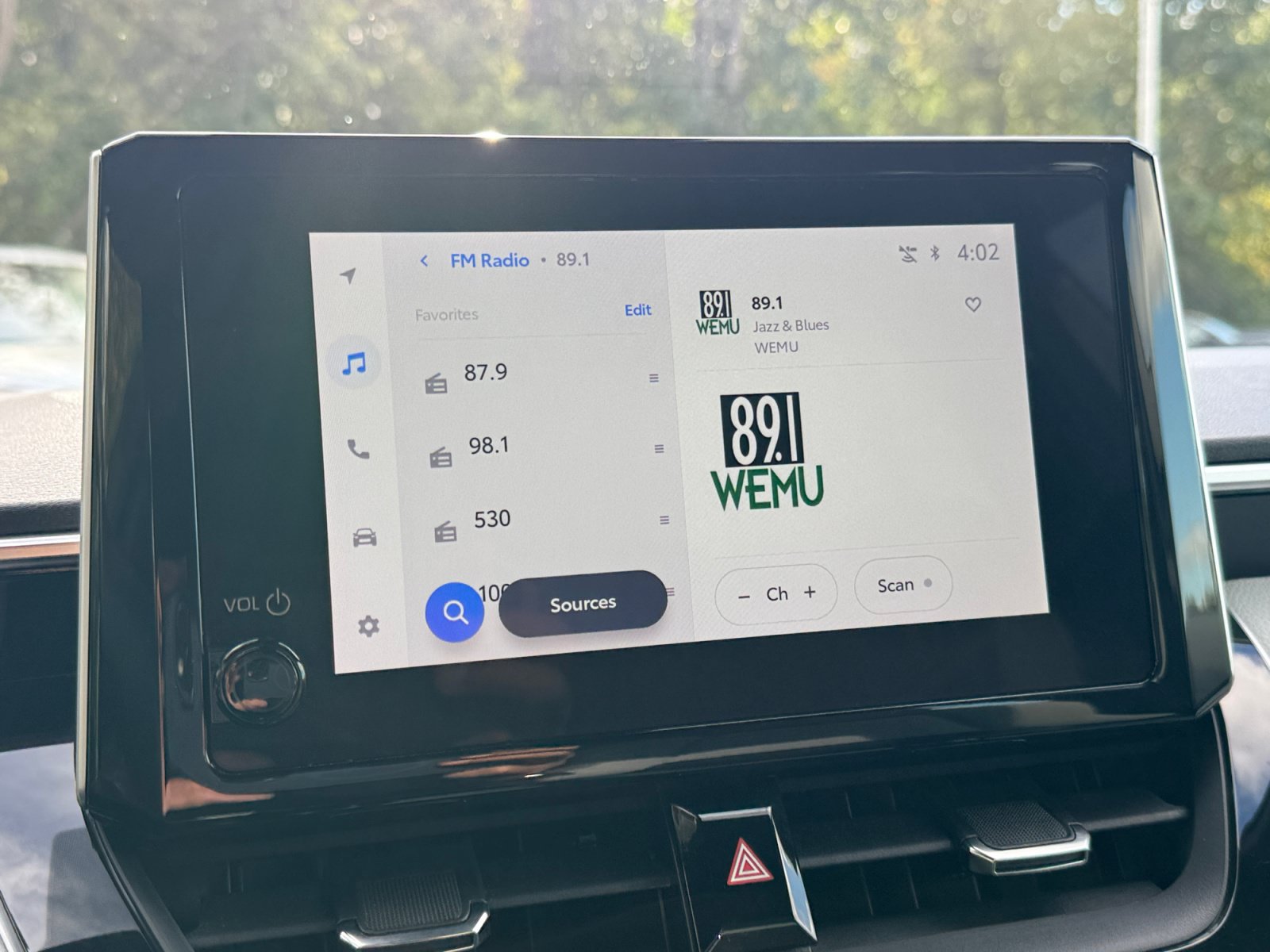 Used 2024 Toyota Corolla SE FWD image 4