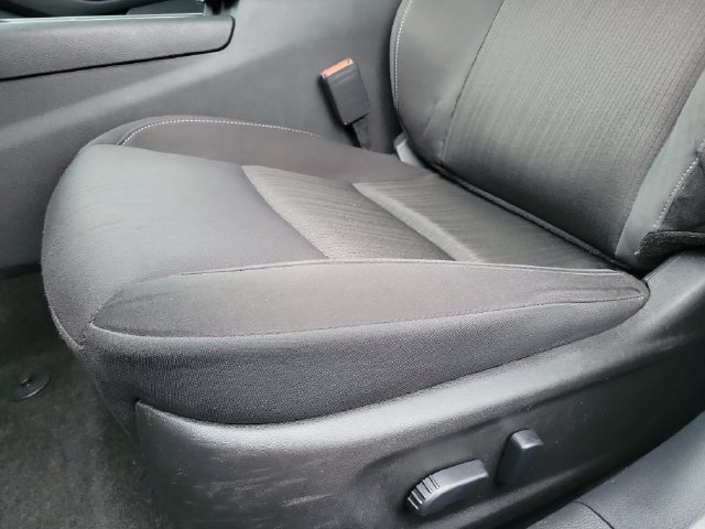 Used 2025 Nissan Altima 2.5 SV FWD image 11