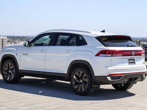 New 2026 Volkswagen Atlas Cross Sport SE AWD/4WD image 6