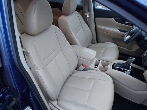 Used 2018 Nissan Rogue SL w/ Premium Package image 28