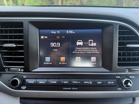 Used 2018 Hyundai Elantra SEL FWD image 30