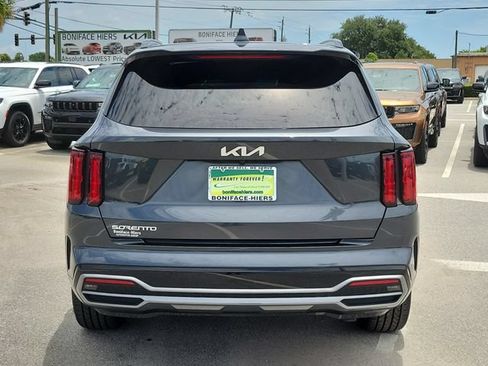 Used 2023 Kia Sorento SX FWD image 5