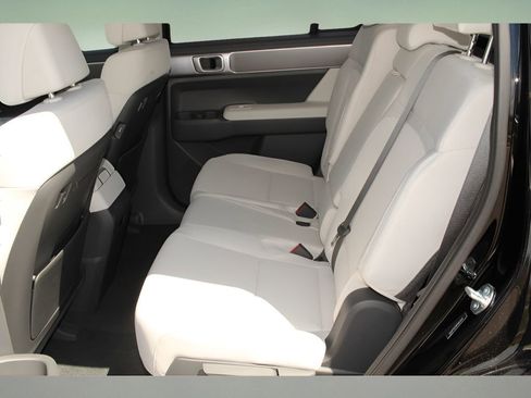 New 2026 Hyundai Santa Fe SE image 12