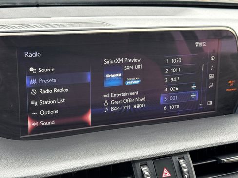 Used 2019 Lexus ES 300h w/ Accessory Package 2 image 17