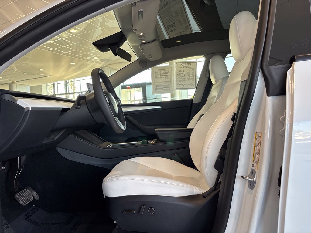 Used 2025 Tesla Model Y Long Range AWD/4WD image 20