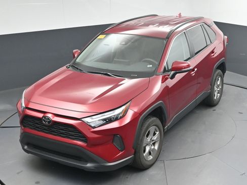 Certified 2025 Toyota RAV4 XLE image 31