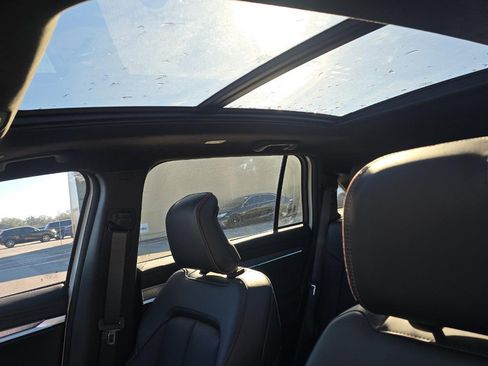 Used 2024 Jeep Wagoneer Launch Edition image 11