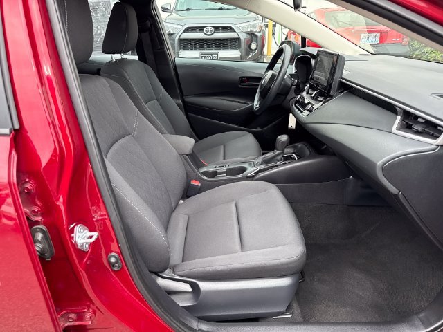 Used 2025 Toyota Corolla LE FWD image 9