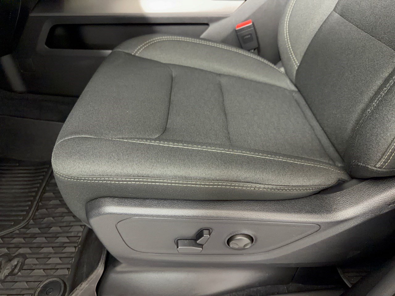 Used 2026 RAM 1500 Big Horn RWD image 16