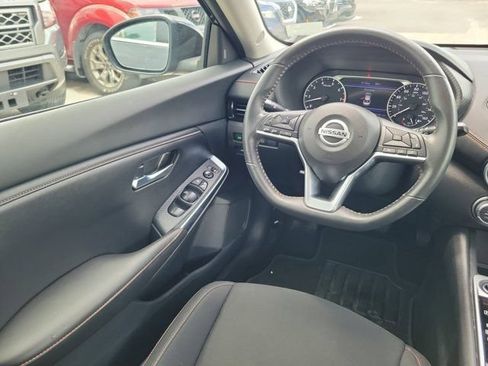Certified 2023 Nissan Sentra SR w/ Midnight Edition Package FWD image 21