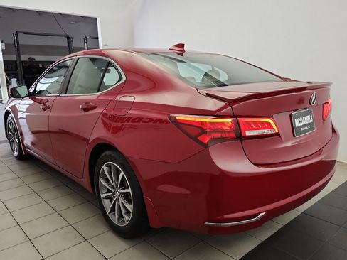 Certified 2018 Acura TLX w/ Technology Package image 5