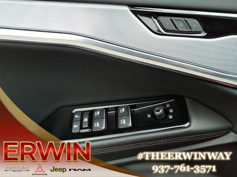 Used 2024 Jeep Wagoneer Launch Edition image 25