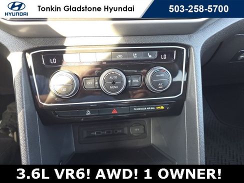 Used 2020 Volkswagen Atlas Cross Sport SEL Premium image 16